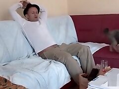 Superbe scene de sodomie avec une brunette