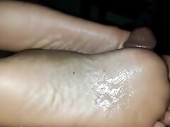 Thick ass ebony soft soles cumshot