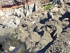 Mi Esci Le Minne?! Bocchino Sulla Scogliera Al Mare