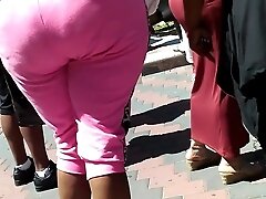 Mega phat ass wide hips