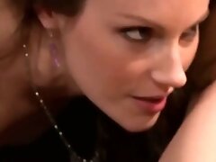 Samantha Ryan's pussy as Julia Ann sucks