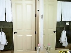 Wet Bush - RealityKings with Brad Knight, Karlee Grey