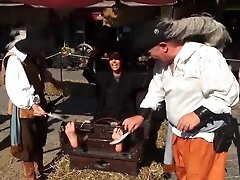 newish renfaire feet