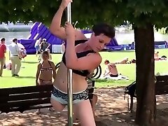 Rak amputee pole dance