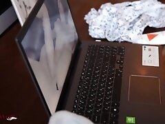 Cute teen 18+ Masturbates Watching Porno