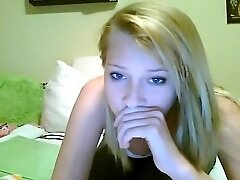 Pretty blonde immature webcam pussy play