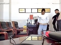 Hackers use the camera to remote monitoring of a lover's home life.635