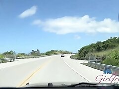 Zoe Bloom In 16 - 4k