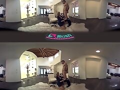Julia Ann in Blonde Milf Showing You the Way () - VRHush