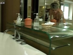 Horny Housewife Taking A Very Naughty Bath - MatureNL