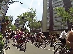 Nude people prepare for WNBR - Mexico City