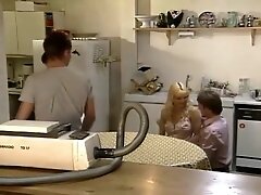 Teeny Exzesse 32 - Korper Zarte Kitzler hart gefickt
